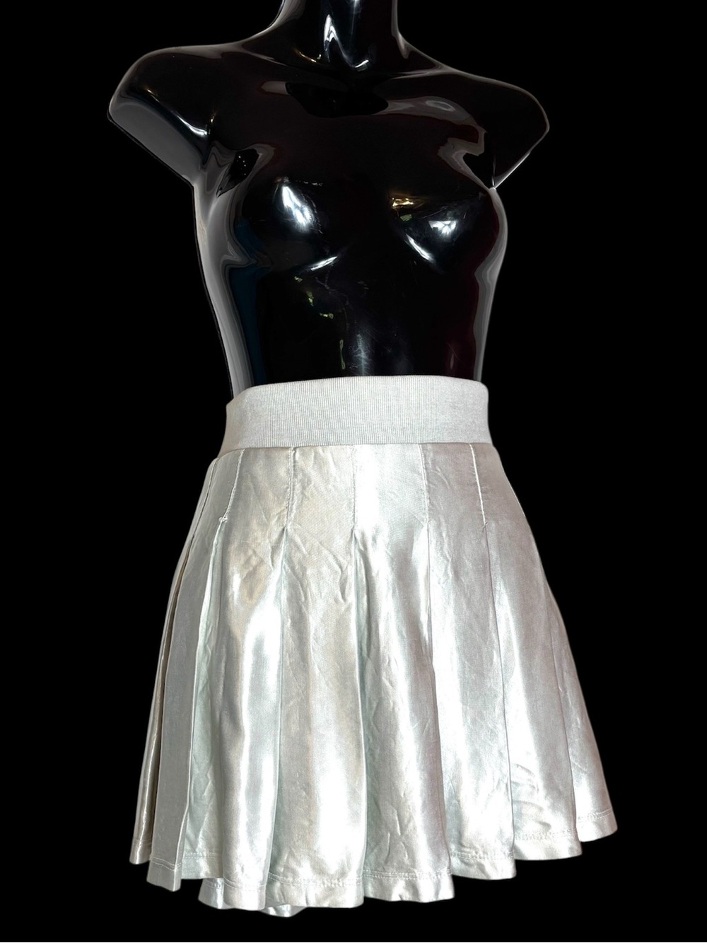 Arden B. Silver Metallic Pleated Mini Skirt - Women